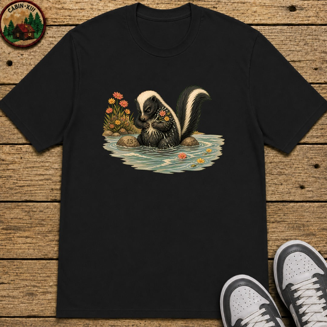 Skunk Bathing Kids T-Shirt - Black